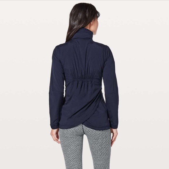 LULULEMON Such A Cinch Jacket in Midnight Navy - Picture 4 of 15